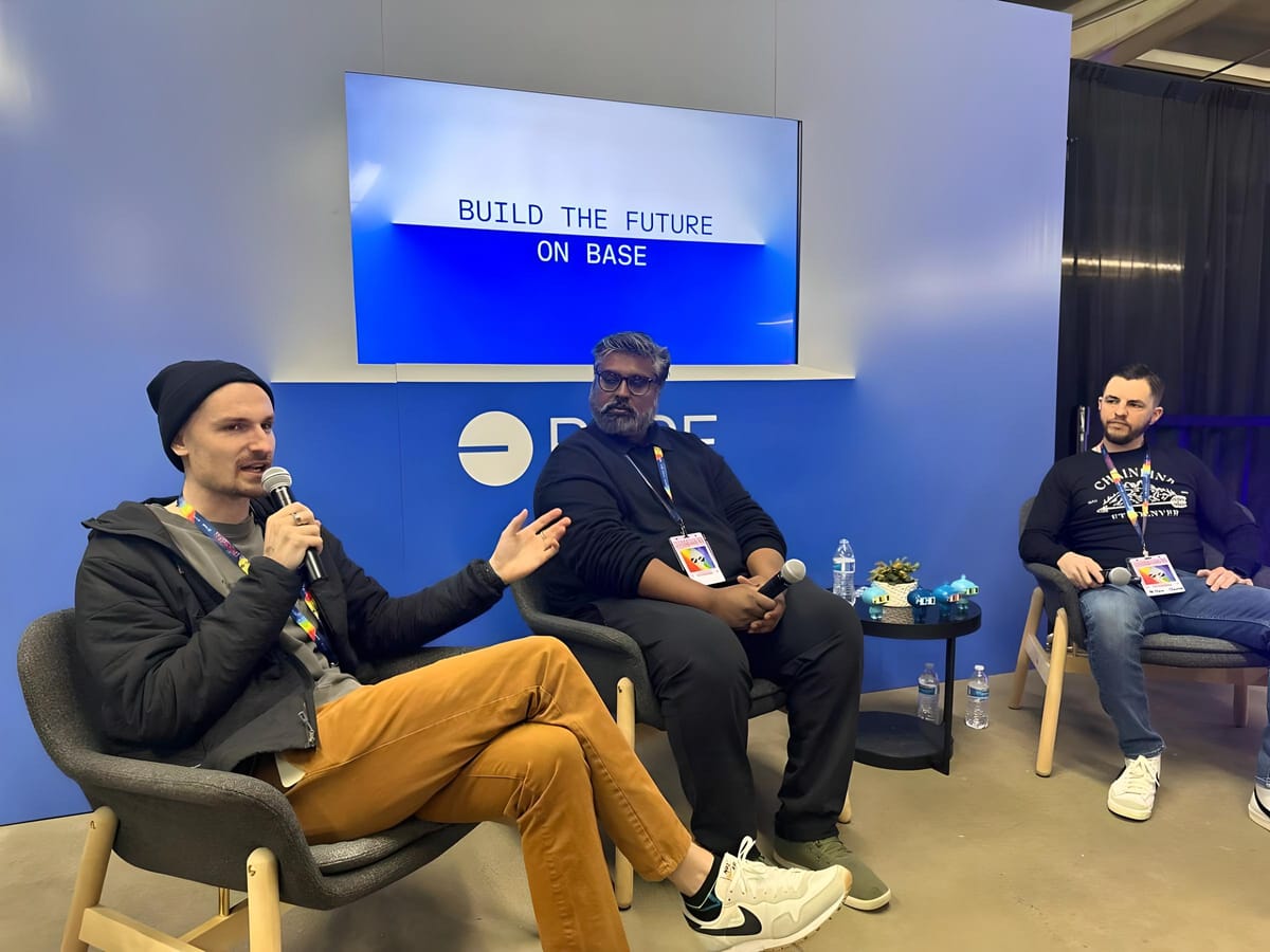 Base Selects Chainlink as Its Oracle Data Provider