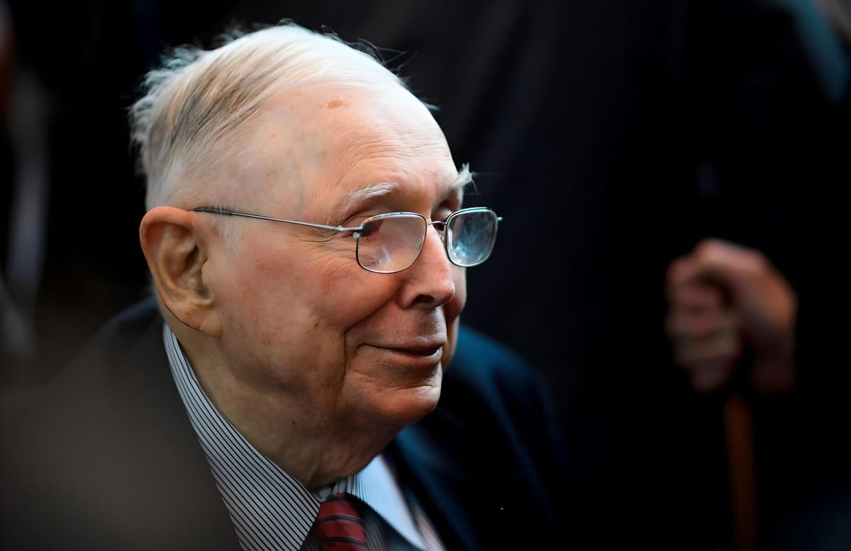 Billionaire Charlie Munger Calls for Total Crypto Ban in the U.S.