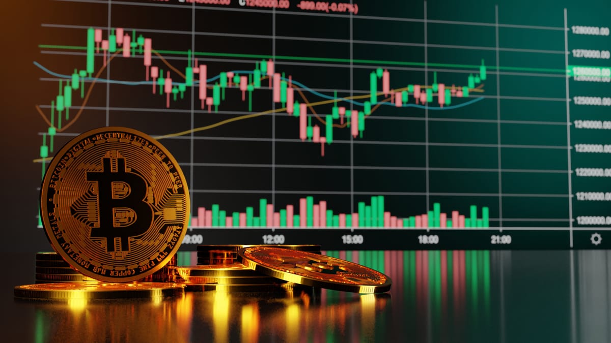 Crypto hôm nay: Trump ân xá CZ, Kyrgyzstan ra mắt stablecoin quốc gia, ngành đào Bitcoin bước vào cuộc cạnh tranh khốc liệt