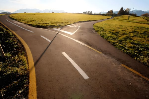 Cosmos Founder Proposes Blockchain Hard Fork, ATOM Price Declines