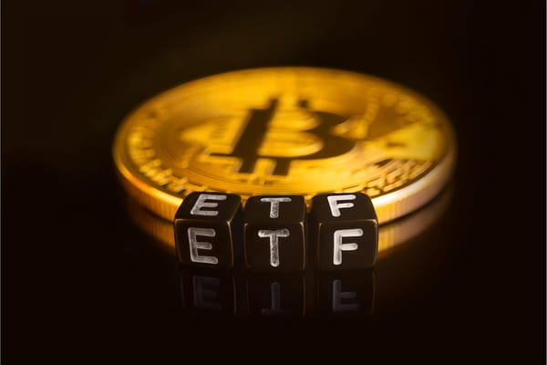 ETF Bitcoin of BlackRock Poised to Overtake Grayscale