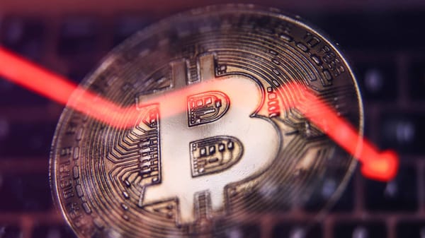 Bitcoin giảm mạnh xuống 112.000 USD, dấu hiệu chu kỳ tăng giá “kiệt sức”